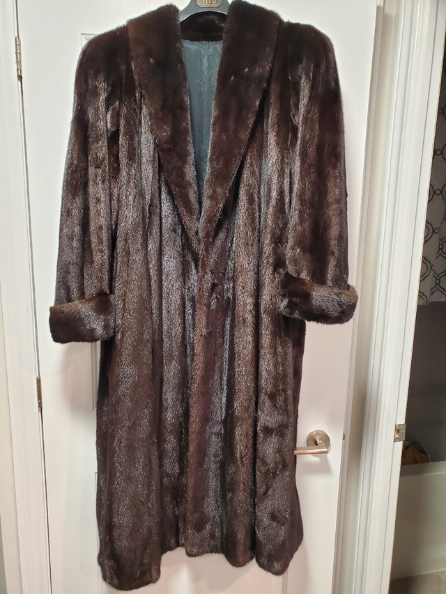 Sable Mink coat for sale  in Women's - Tops & Outerwear in Markham / York Region