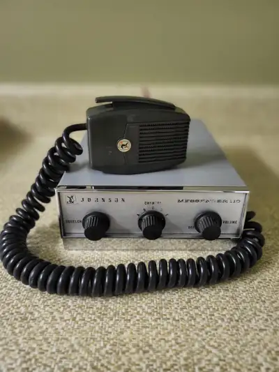 Vintage Johnson Messenger 110 CB Radio, View more