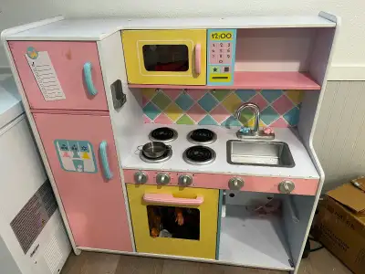 Kids Kraft Play Kitchen, View more