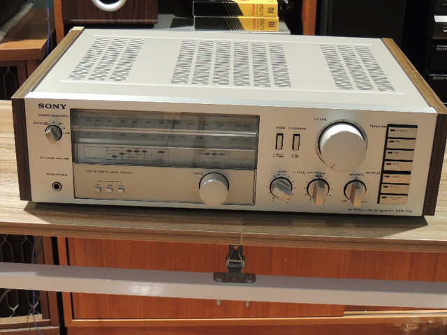 Sony STR-V35 AM/FM Stereo Receiver- Read Ad Fully for Info ! in Stereo Systems & Home Theatre in Mississauga / Peel Region