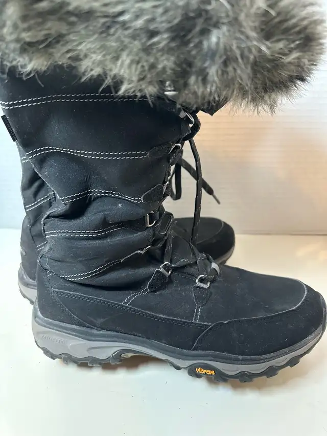 Eddie Bauer Winter Boots in Women's - Shoes in Calgary - Image 5