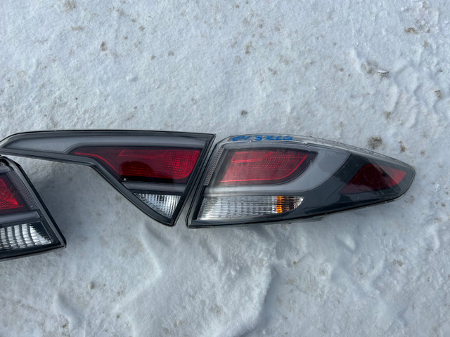 2014-2018 Hyundai Sonata Limited Hybrid Tail Lights in Auto Body Parts in Mississauga / Peel Region - Image 2