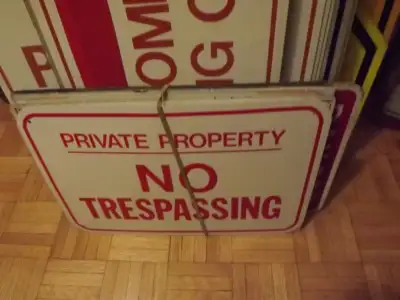 LOCATED IN NORTH YORK!BATHURST - WILSON AREA.FREE PARKING AVAIL FOR CASH PICKUPS. I HAVE A+ APPROVAL...