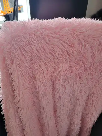 Queen sized duvet cover and shams., View more