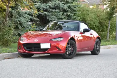 2016 mx5 Miata GS-P Manual Soul Red 64000kms Brembo Brakes / Recaro Seats / Bose Audio / Bilstein