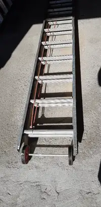 Grade 2 , 24' extension ladder