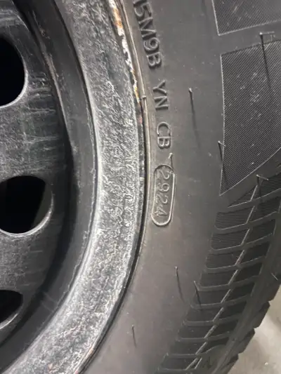 Motomaster Winter Edge 2 DOT: 2924 Winter tires (4 tires) with steel rim for sale. Purchased last No...