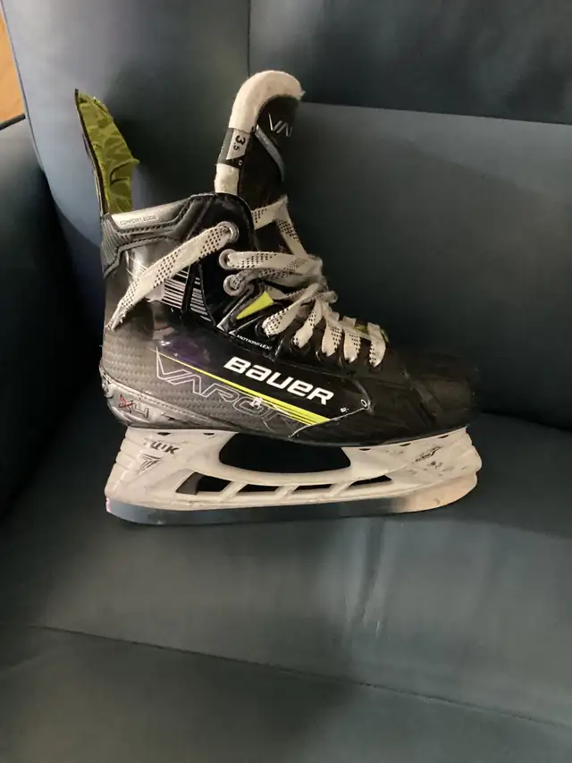 Bauer Vapor X4 Hockey Skates. Junior Size 3.5