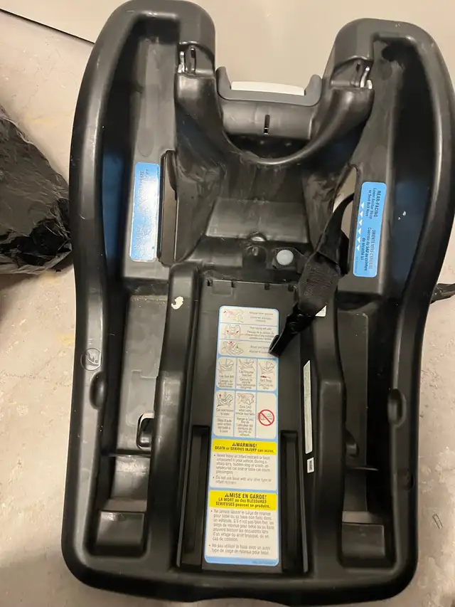 Graco Car Seat Base in Strollers, Carriers & Car Seats in City of Toronto - Image 5