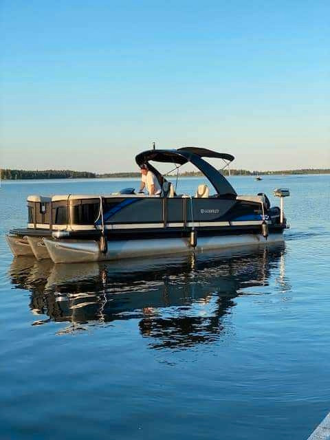 2020 GODFREY MONACO 255SB TRITOON WITH 4.8L MERC XL200 $363 biwk in Powerboats & Motorboats in Miramichi
