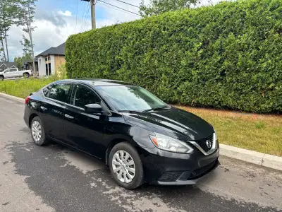 Nissan sentra 2017 1.8L Automatique 160000km En bonne condition Toujours bien entretenu factures à l...