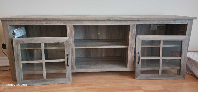 Tv Unit 70 inch in TV Tables & Entertainment Units in City of Toronto - Image 2