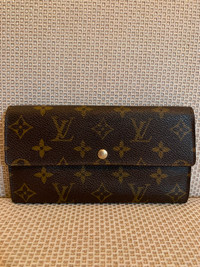 Authentic Louis Vuitton Monogram Sarah Long Bifold Wallet -SOLD
