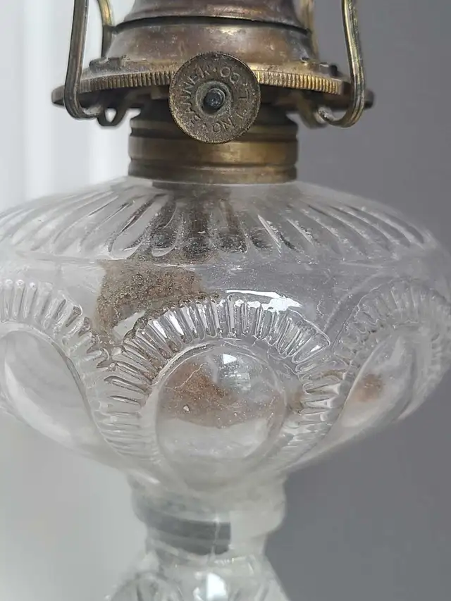 Antique Hurricane Lamps in Arts & Collectibles in Calgary - Image 9