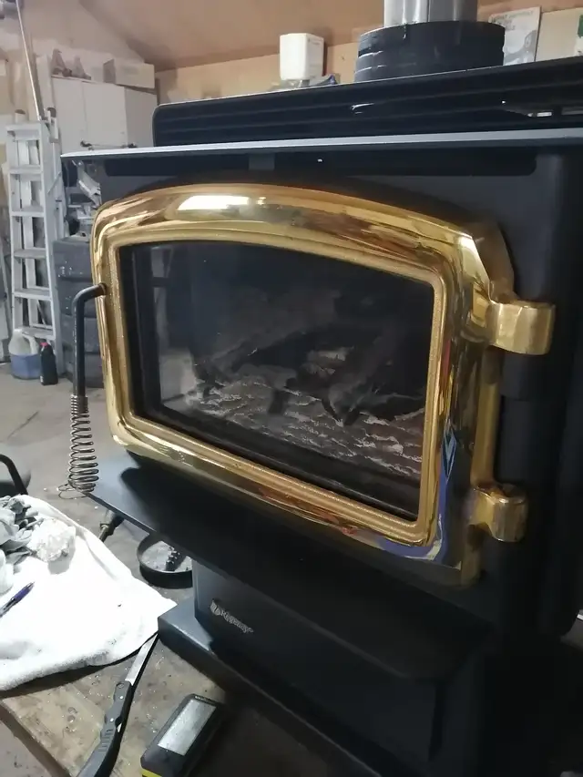 gas free standing fireplace in Fireplace & Firewood in Owen Sound - Image 3