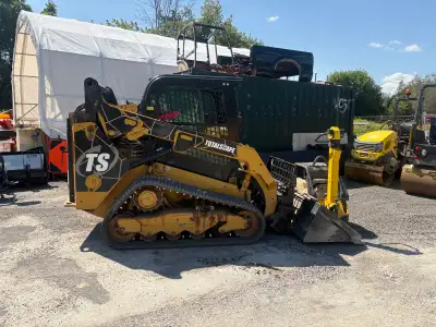1500 hrs All service completed Full jam machine Quick coupler Forks / bucket Everything works great...