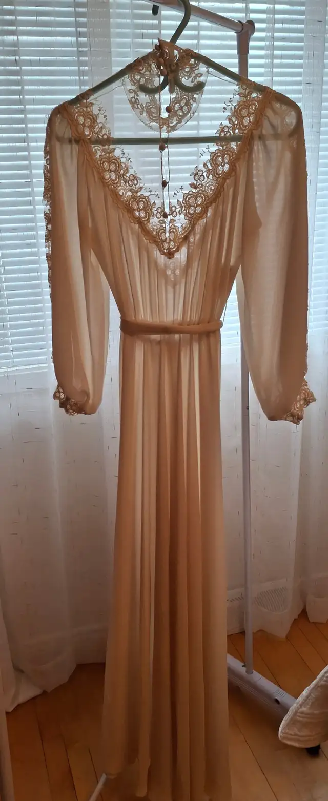 robe chic pour un évènement spécial in Women's - Dresses & Skirts in Trois-Rivières - Image 4