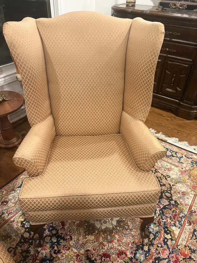 Wingback Chair in Chairs & Recliners in Markham / York Region - Image 3