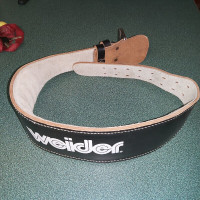 Wielder weight lifter belt. Size waist 20 to 32 approx