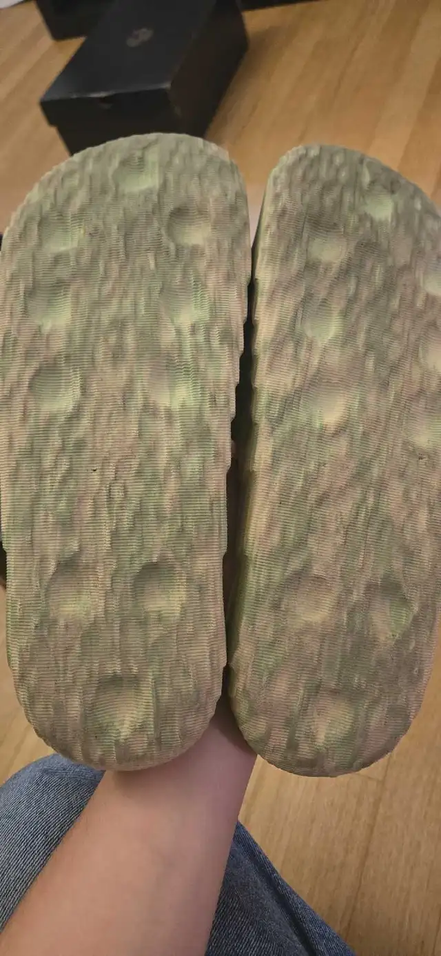 Adidas Adilette 22 Slides in Men's Shoes in Granby - Image 4