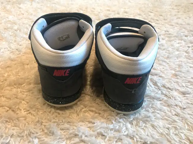 Nike Air Twilight Mid in Men's Shoes in Oakville / Halton Region - Image 4