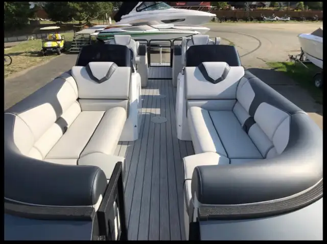 2021 Montara Surf Boss in Powerboats & Motorboats in Regina - Image 8