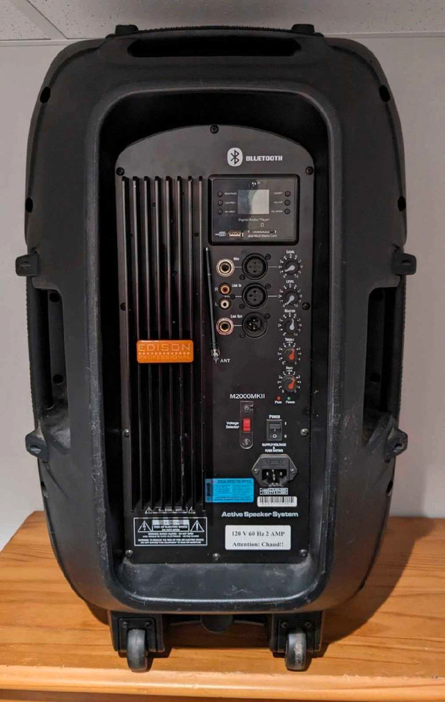 Powered speaker 15inch with bluetooth.  Edison professional  in Speakers in Oshawa / Durham Region - Image 2