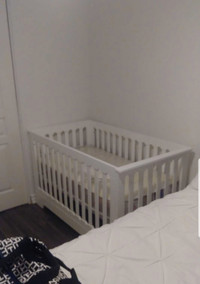 Crib made in Italy with organic mattress 