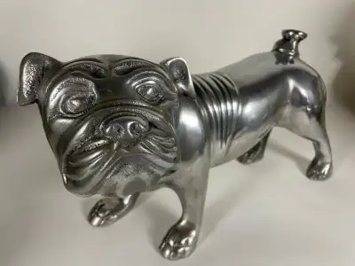 Calling all Bulldog lovers, collectors, or anyone looking for the ultimate piece of classic decor. I...