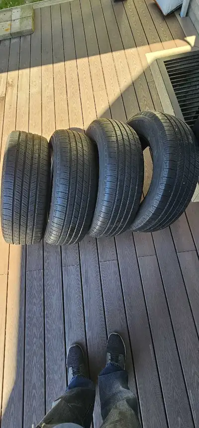 Selling a set of four Michelin Defender 225/65R17 all-season tires. These tires are used and ready t...