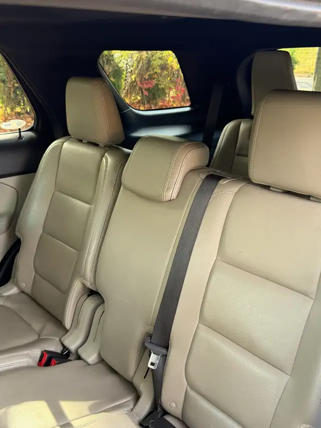 Ford explorer606394355485911047