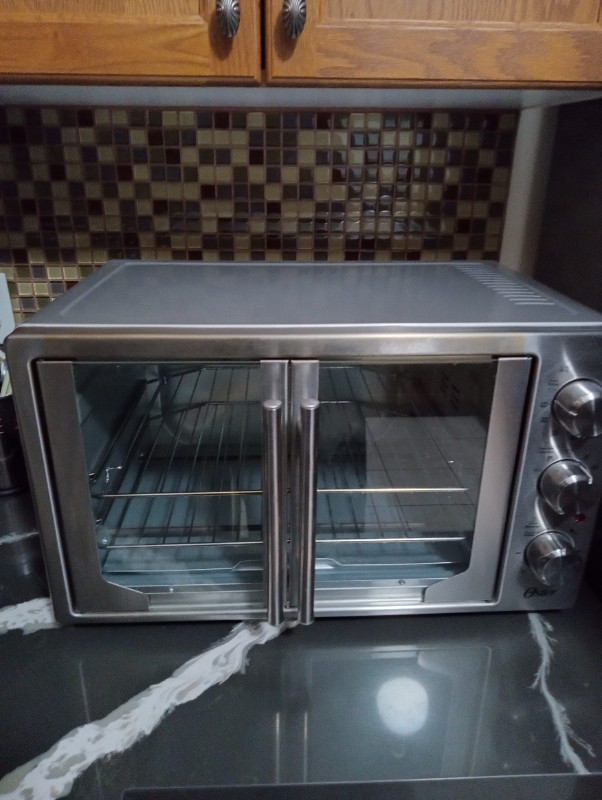 Oster French Door Oven with Convection, Stainless Steel in Stoves, Ovens & Ranges in Mississauga / Peel Region - Image 2