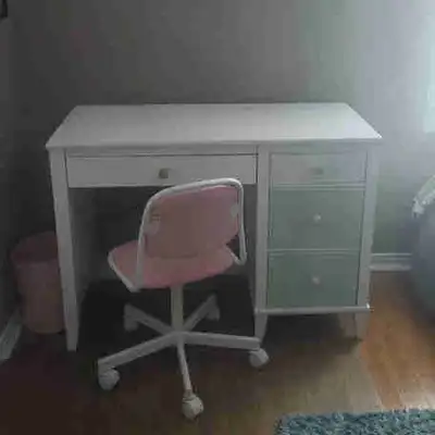 Little Seeds Kids Desk, View more