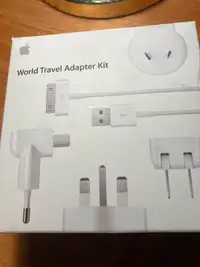 Apple World Travel Adapter kit