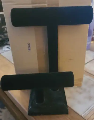 2 tier velvet jewelry display holder.