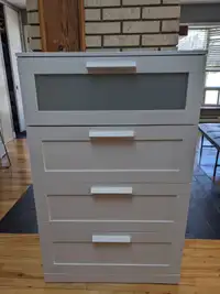 Ikea BRIMNES Commode à 4 tiroirs, blanc/4-Drawer chest, white