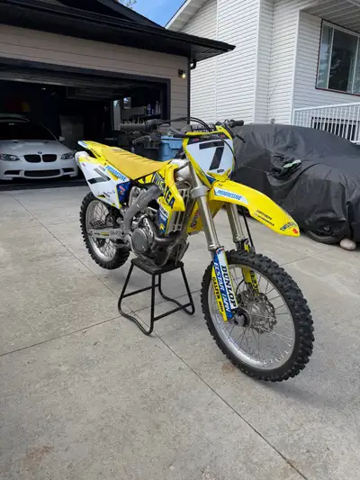 2015 Suzuki RM-Z 450, runs strong and ready to ride. Approx 75 hours, top end original and healthy....