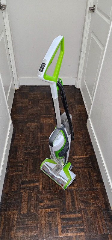 BISSELL CrossWave All-in-One Multi-Surface Vacuum Mop in Vacuums in City of Toronto - Image 3