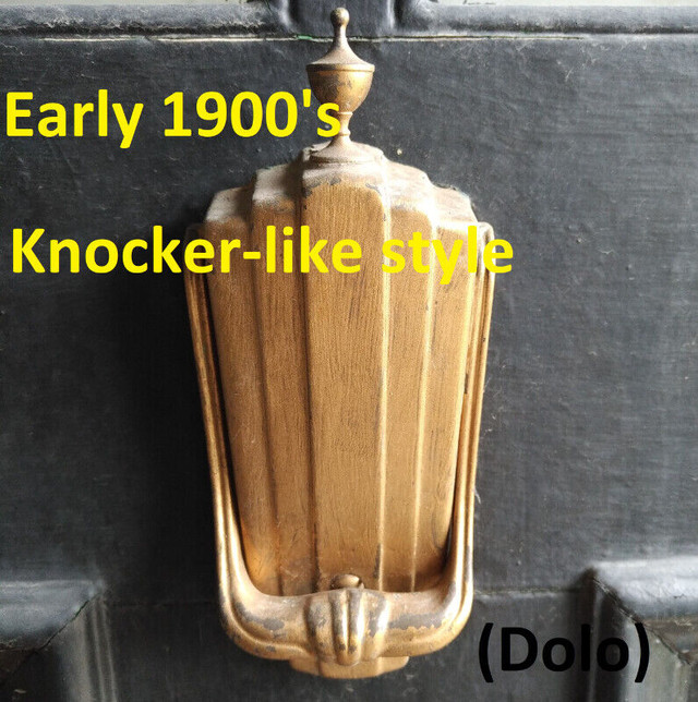 Antique Door Chime - Door Mounted, Door Knocker Style in Outdoor Décor in Markham / York Region