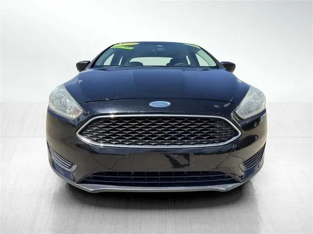 2017 Ford Focus S Sedan in Cars & Trucks in Prince George - Image 3