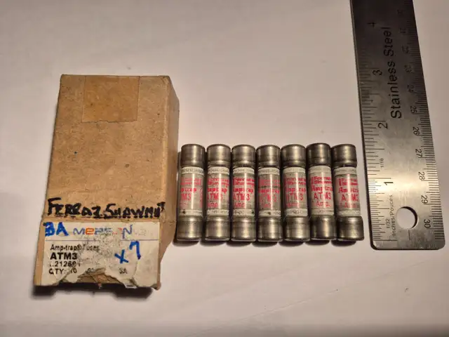 Ferraz Shawmut/Mersen ATM3 FUSIBLE 3A 600VAC/DC Midget fuse in Electrical in Laval / North Shore - Image 2