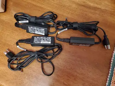 Plusieurs chargeurs chargers HP blue tip HSTNN-CA40 19.5v 2.31a, View more