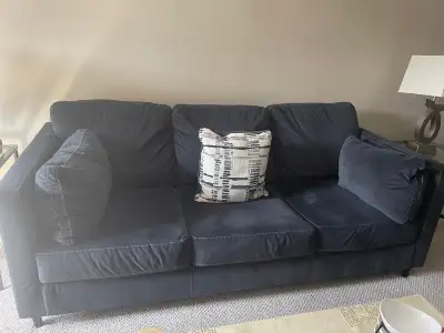 Living room set for sale/ Ensemble de salon à vendre, View more
