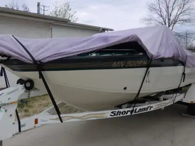 1997 Crestliner Sportfish powered with a 150hp Evinrude all in excellent condition. Equipped with a...
