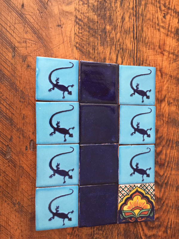 12 SMALL DECORATIVE TILES dans Décoration intérieure et accessoires  à Ouest de l’Île - Image 2