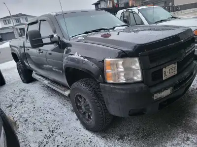 Trany issues , 1500$ without tires and rims , or trade for mini van/ family van