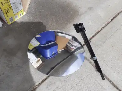 driveway mirror 12" good conditions