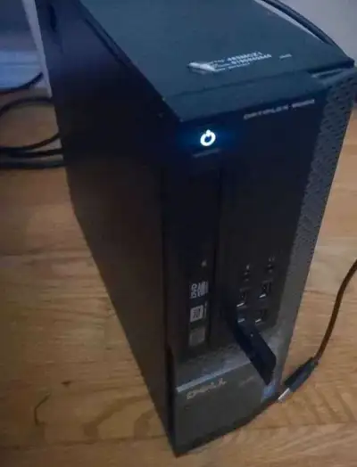 À vendre : Tour Ordinateur Bell Optiplex 9020 – Windows 10 Pro Solide et performant, cet ordinateur...