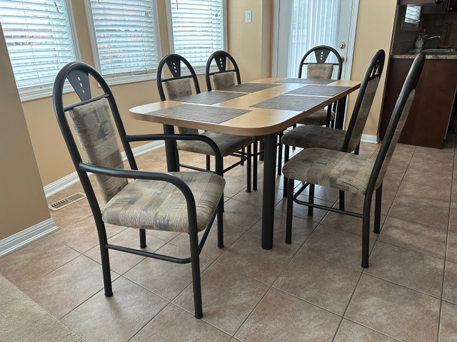 Dining set  in Dining Tables & Sets in Oakville / Halton Region