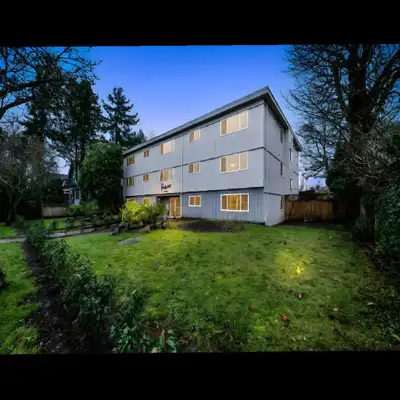 Modern Apartments Near Quadra Village – Minutes to Downtown Victoria Live on a quiet street just ste...